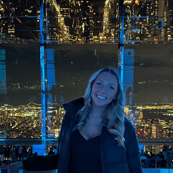 Meet your Posher, Ashlynn - Picture 1 of 1